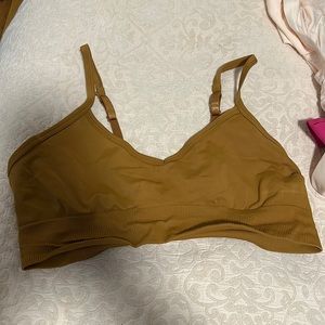 Lululemon bra